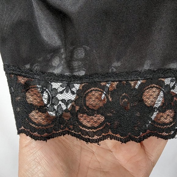 Sliperfection Vintage Black Slip Knee Length Lace Bottom Made in USA Sz Large L - Picture 3 of 5